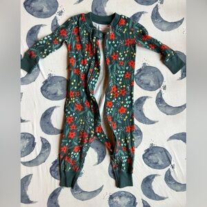 Hanna Andersson Red And Green Sleep and Play